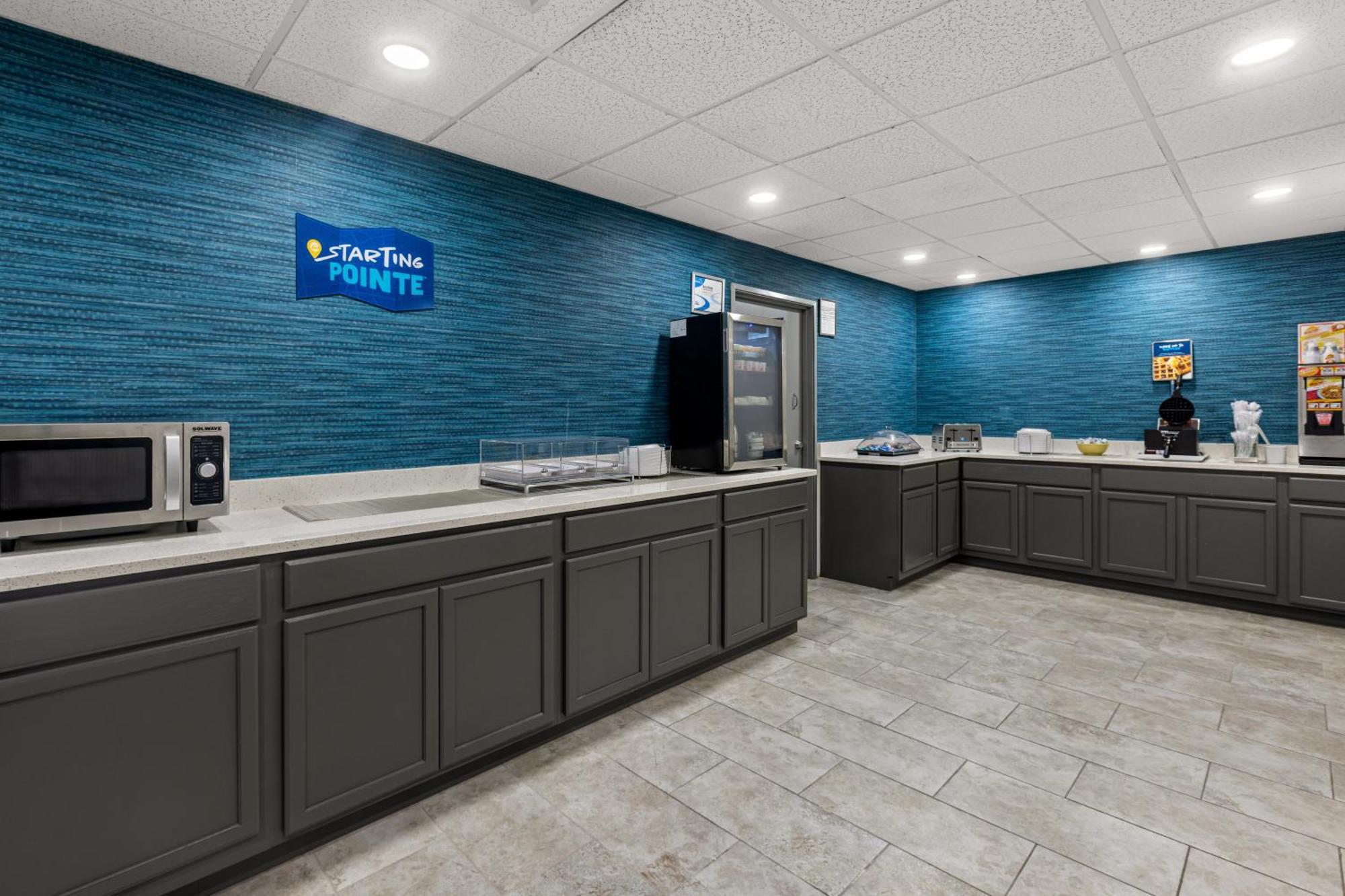 Clarion Pointe Near Stewart 2* Hinesville